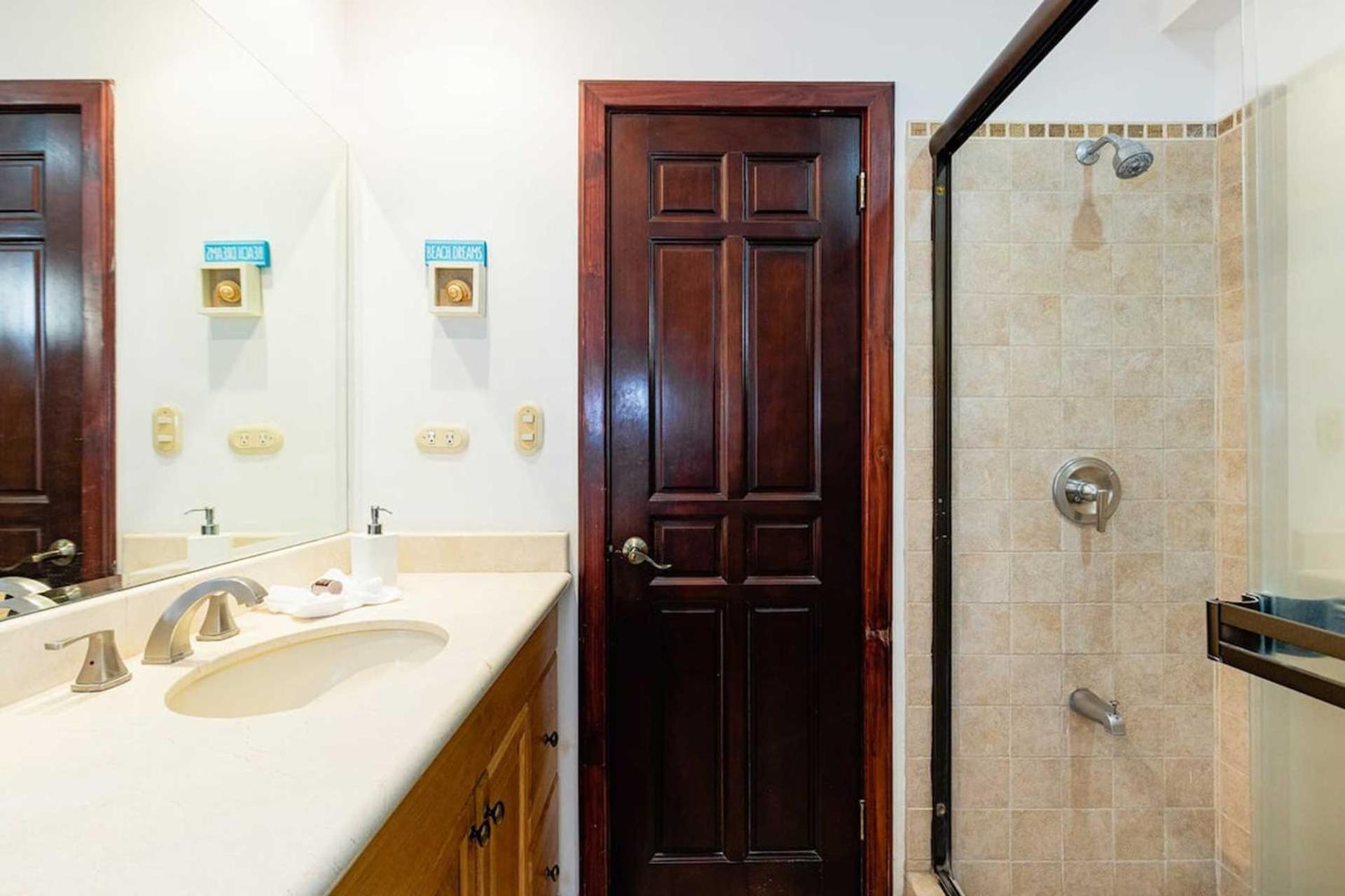 Newly Remodeled Unit In Flamingo With Sweeping Ocean Views From Big Terrace Villa Playa Flamingo Exterior foto