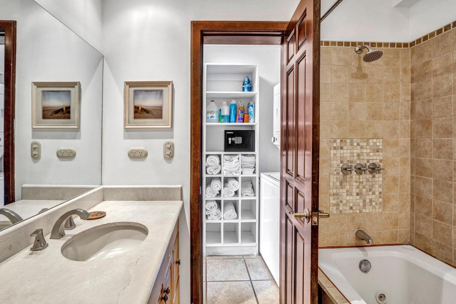 Newly Remodeled Unit In Flamingo With Sweeping Ocean Views From Big Terrace Villa Playa Flamingo Exterior foto